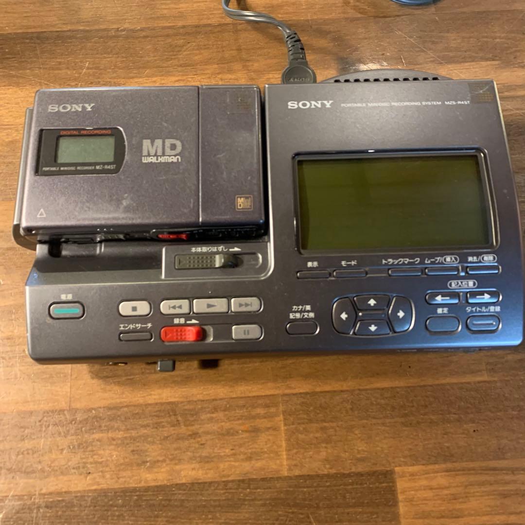 SONYMZS-R4ST 　MD WALKMAN ウォークマン