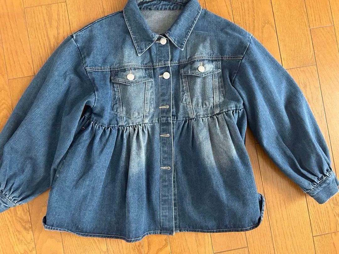 プロズヴェール　オーバーサイズギャザーペプラムデニムジャケット