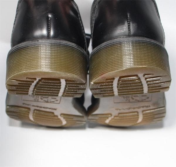 パ*グ様 ドクターマーチン エイドリアン スナッフル タッセル ローファー 黒