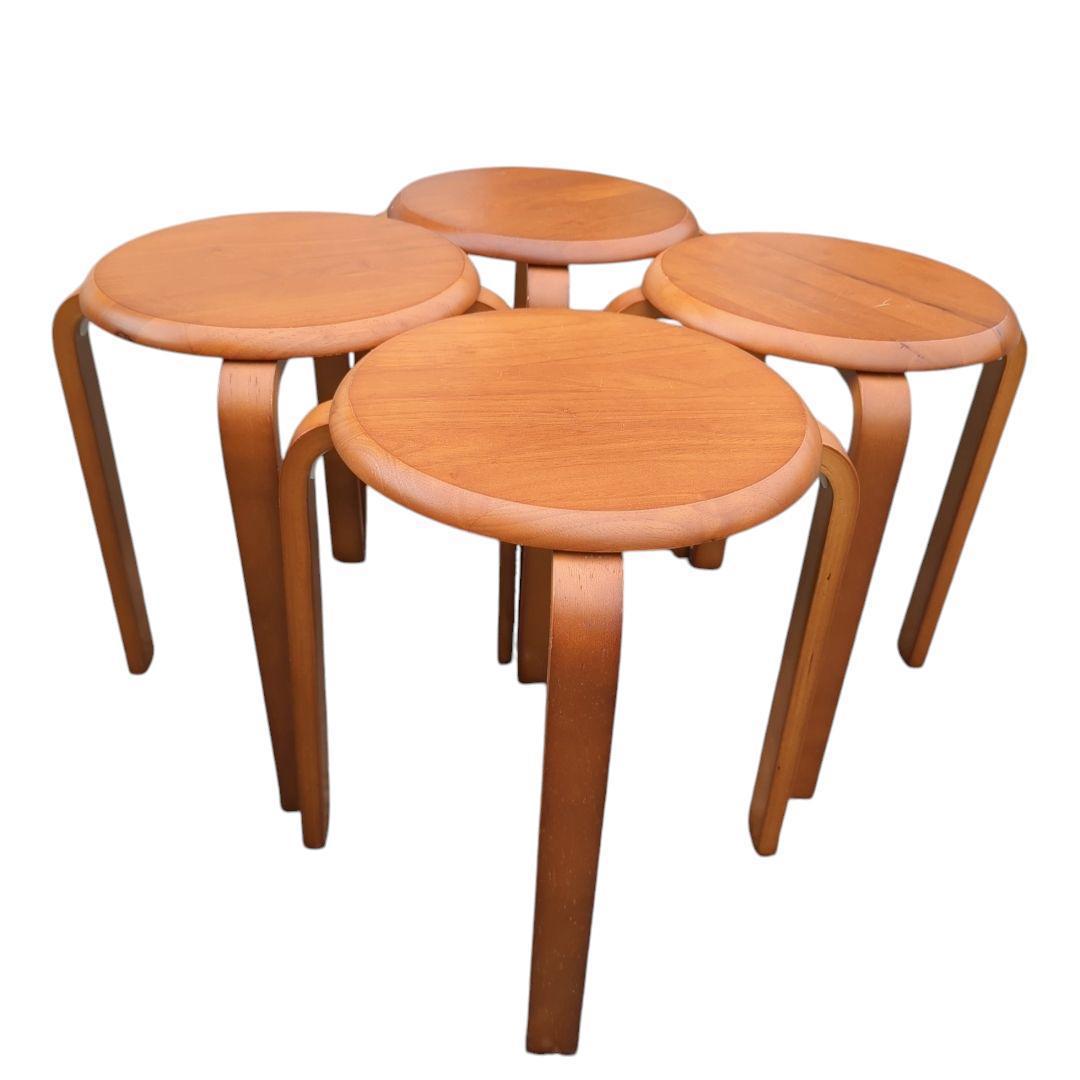 ウッドスツール 4脚セット 丸椅子 木製 スタッキング