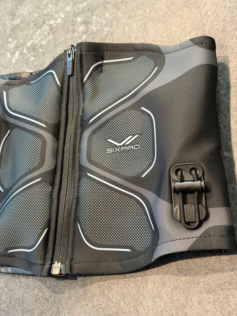 【美品】SIXPAD Core Belt 2(Mサイズ)コントローラー付