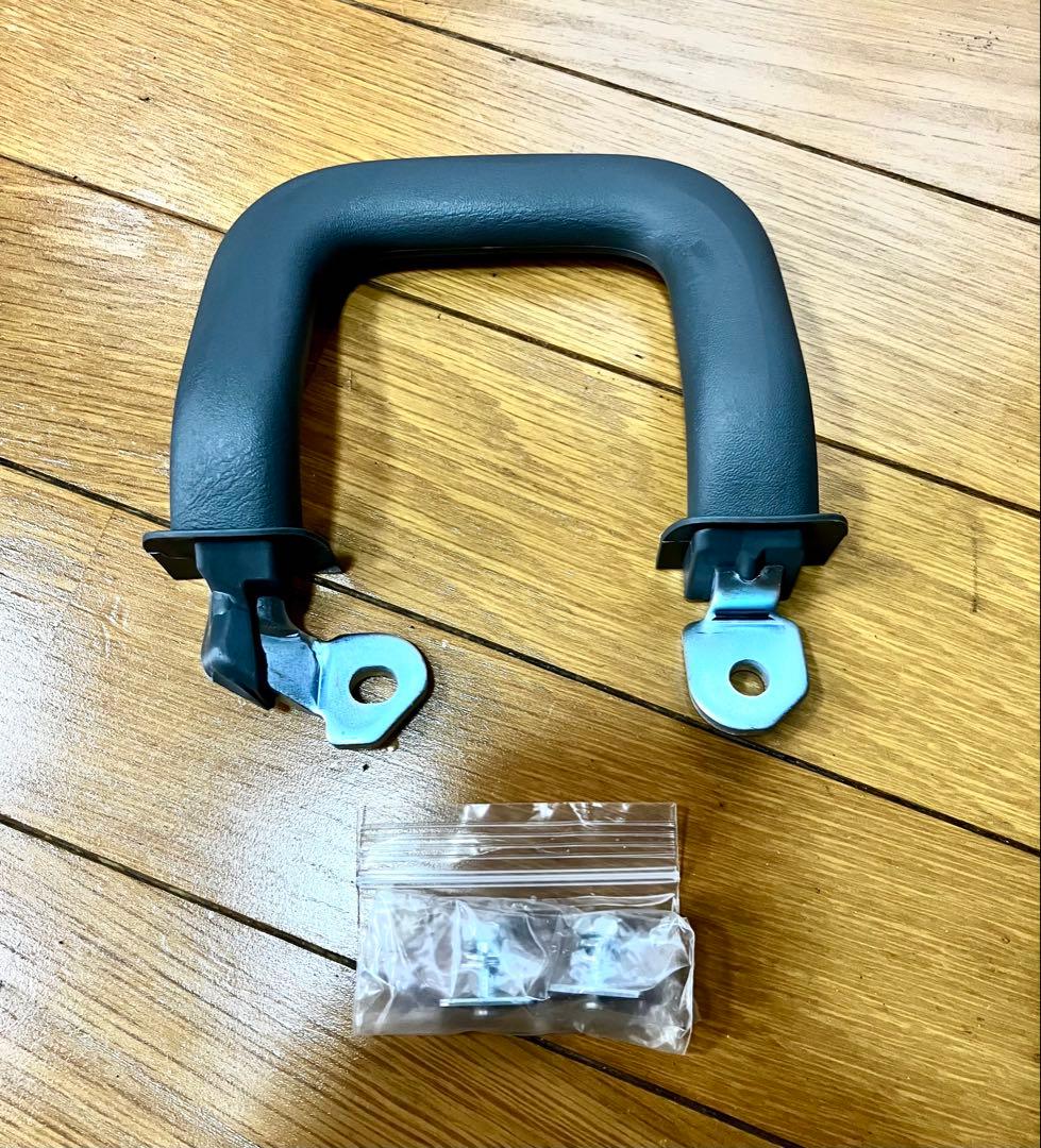 左右2個 取付キット付属キャラバン NV350 アシストグリップ 運転席＆助手席