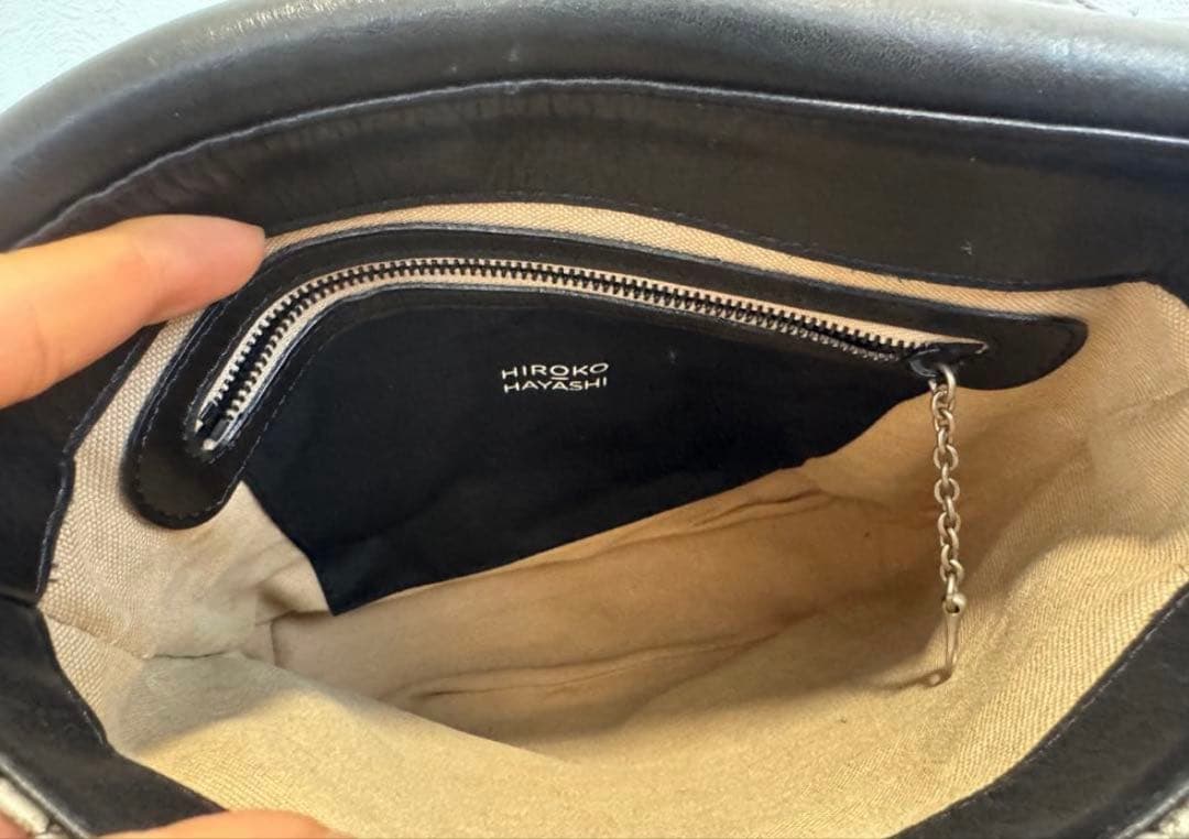 ヒロコハヤシ　オッティカ　ショルダーバッグ
