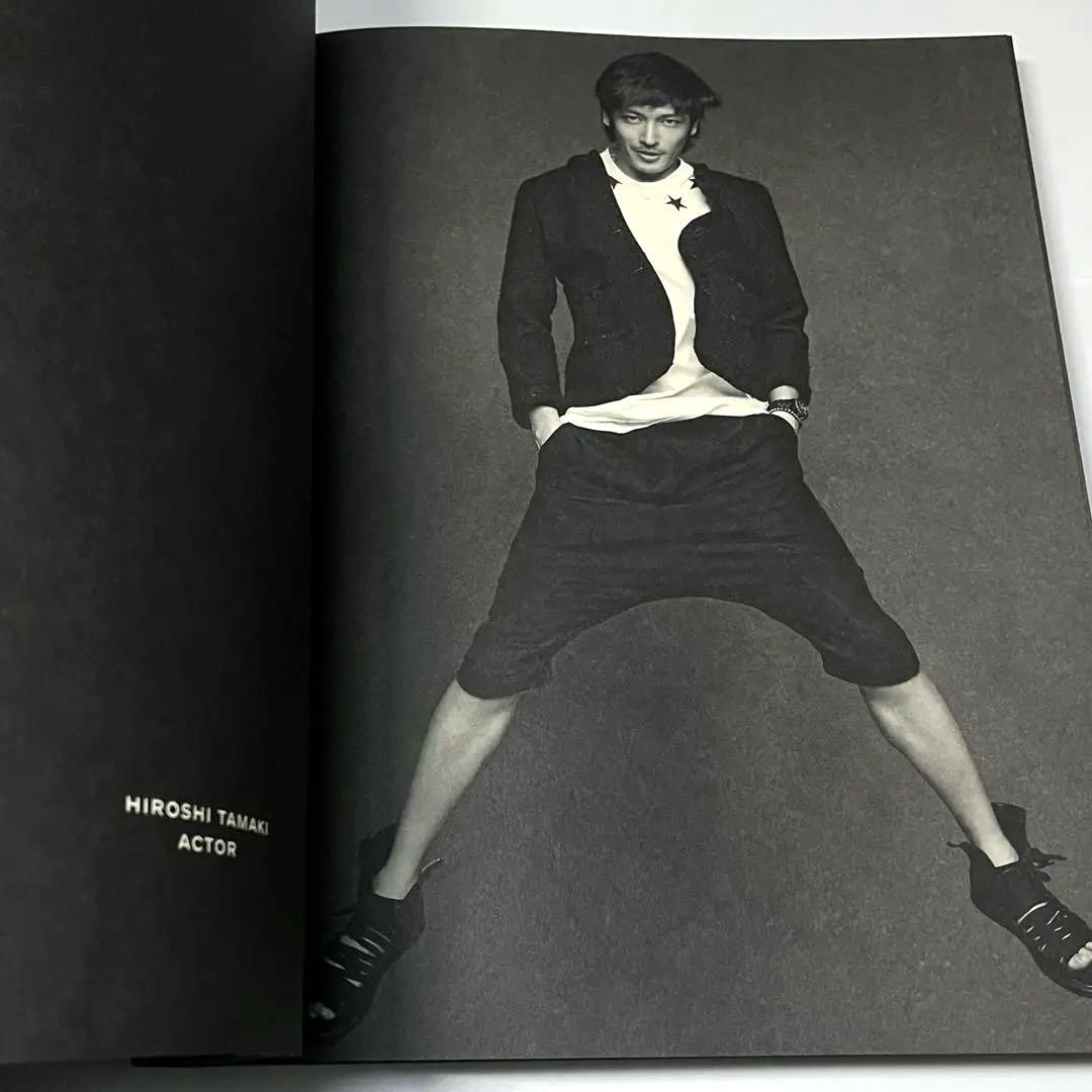 THE LITTLE BLACK JACKET CHANELカールラガーフェルド