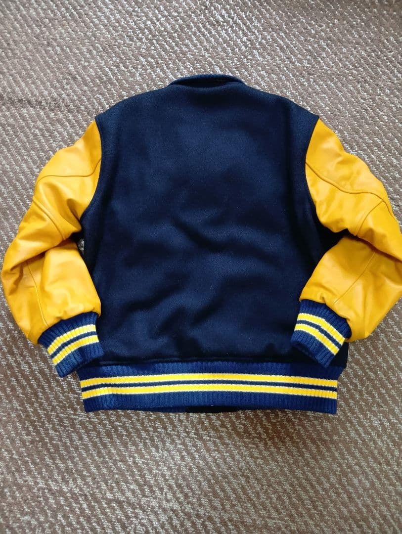 WHITESVILLE　ホワイツビル　スタジャン M　東洋エンタープライズ