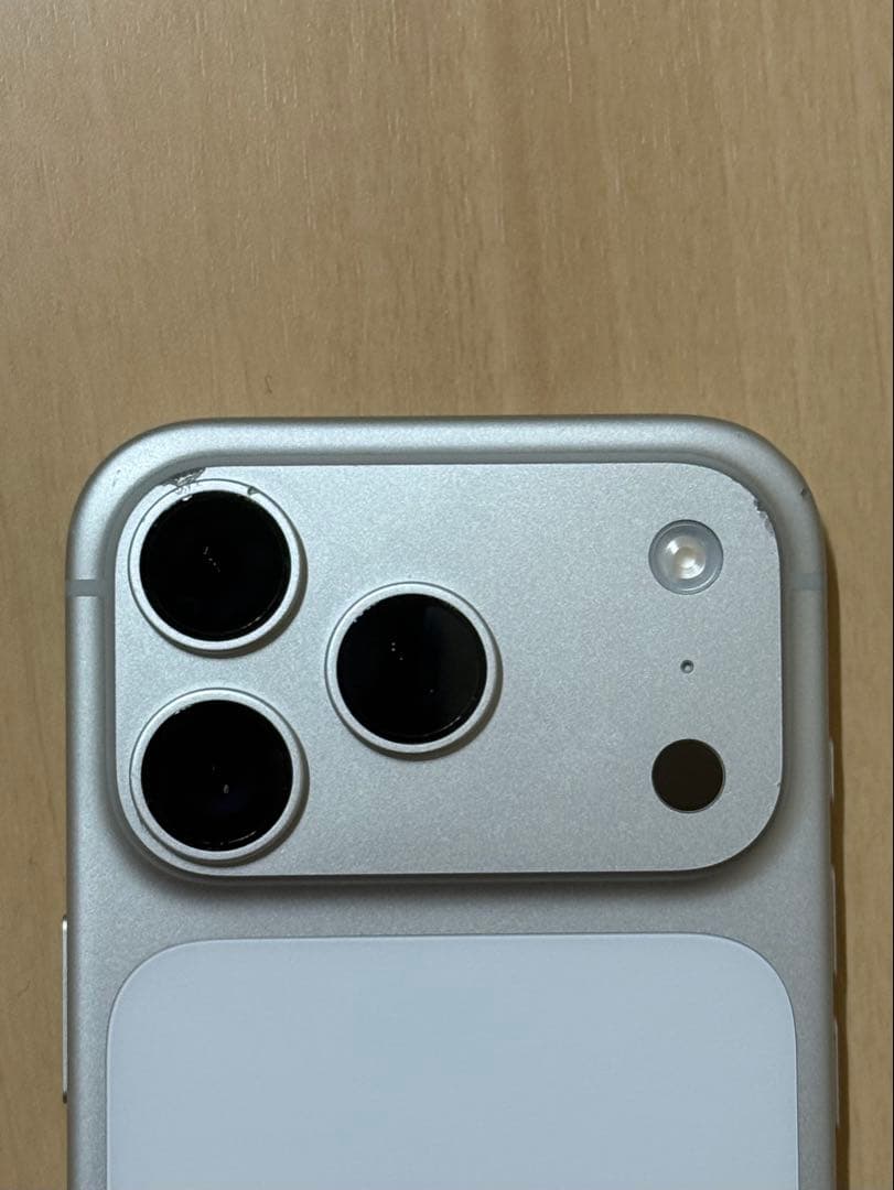 iPhone 17 Pro 256GB シルバー 箱付 バッテリー100%