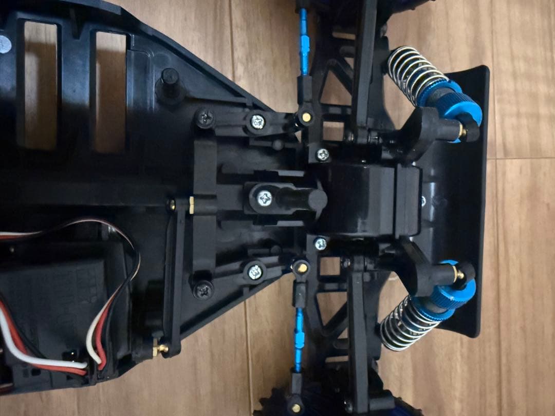 タミヤ　エアロアバンテ完成品　新品同様