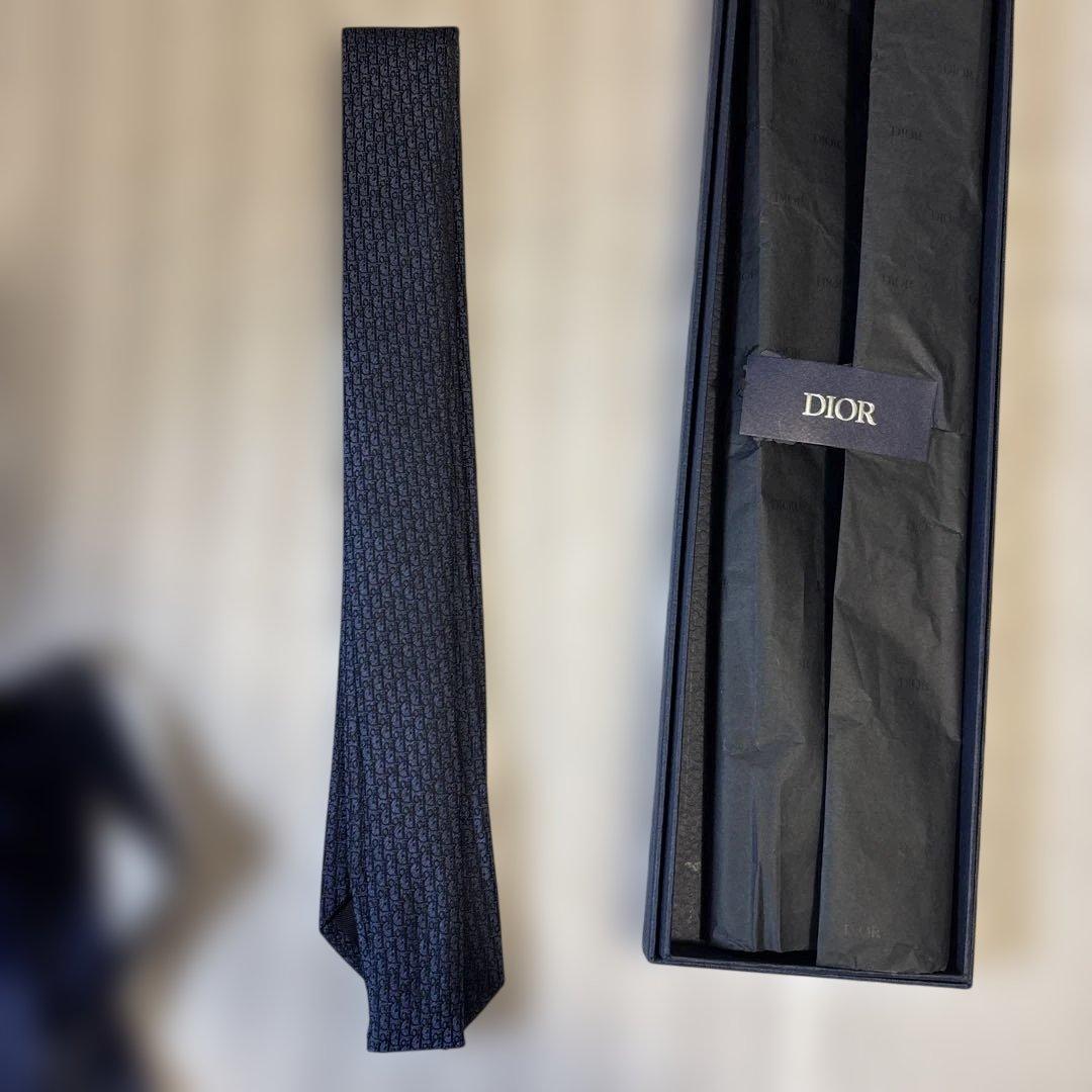 ◼︎新品同様◼︎Dior ネクタイ ネイビー シルク100%