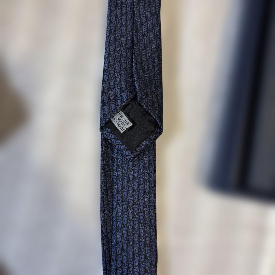 ◼︎新品同様◼︎Dior ネクタイ ネイビー シルク100%