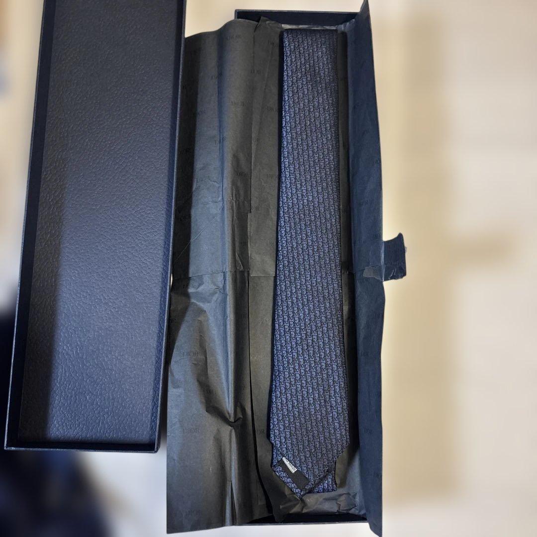 ◼︎新品同様◼︎Dior ネクタイ ネイビー シルク100%