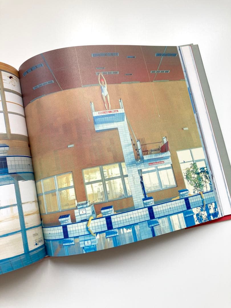 Maria Svarbova 「 Swimming Pool 」東欧プール写真集