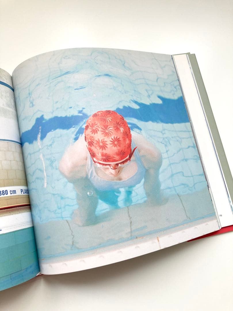 Maria Svarbova 「 Swimming Pool 」東欧プール写真集
