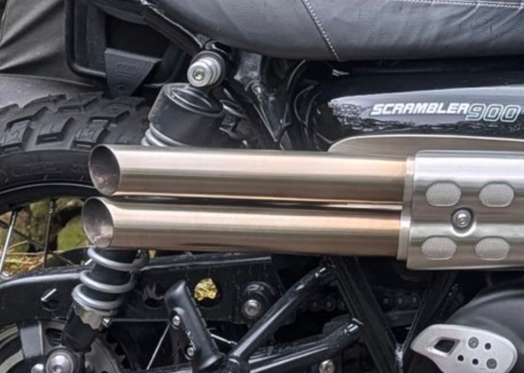 K*R様 トライアンフ　スクランブラー900 スリップオン マフラー \"Shot