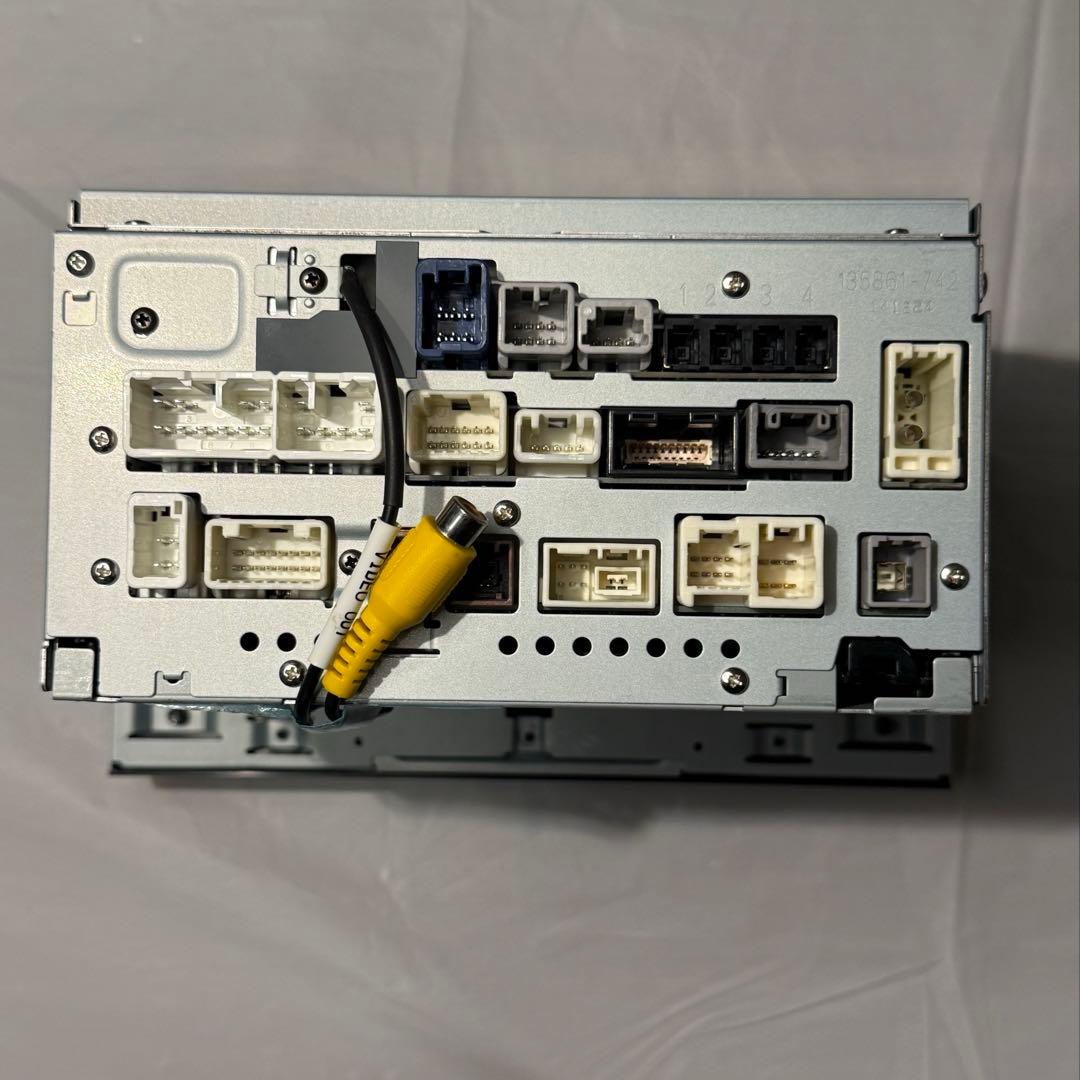 NSZT-Y64T トヨタ純正9インチナビ (地図データ2020年春) フルセグ