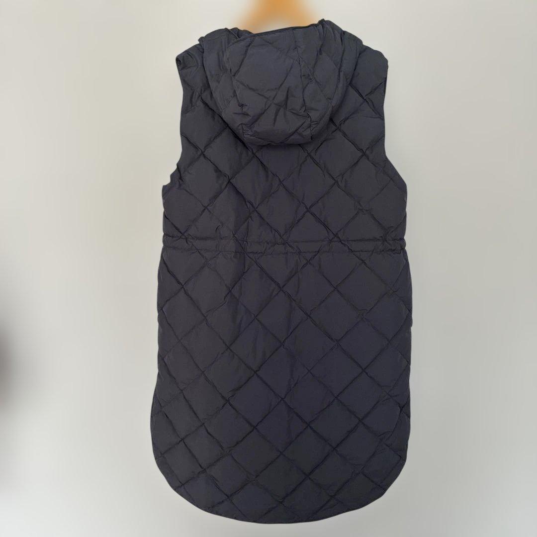 完売品【TAION×UNFILO 】フード付きジレ アンフィーロ　ダウンジレ