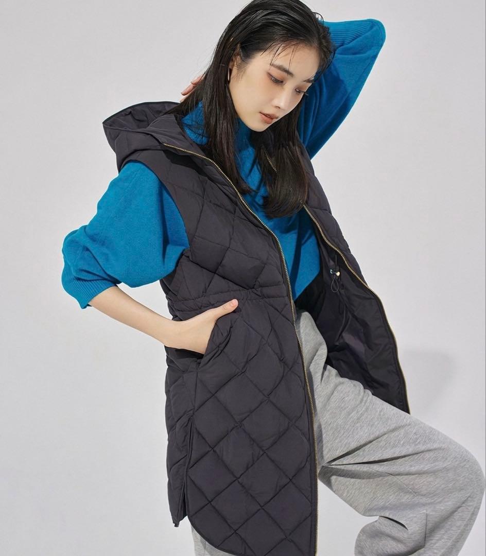 完売品【TAION×UNFILO 】フード付きジレ アンフィーロ　ダウンジレ