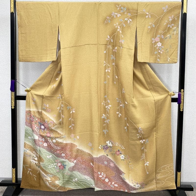 511mh91百貨店取扱い 訪問着 金彩 地紋 辻が花 梅竹 蝶 辛子色☆美品