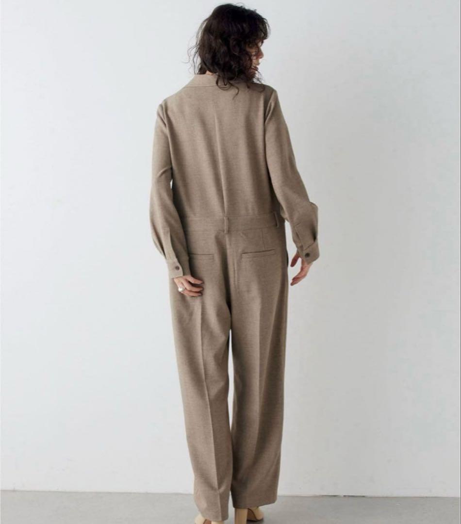 タグ付き【THE PAUSE】テーラーカラージャンプスーツ ベージュ