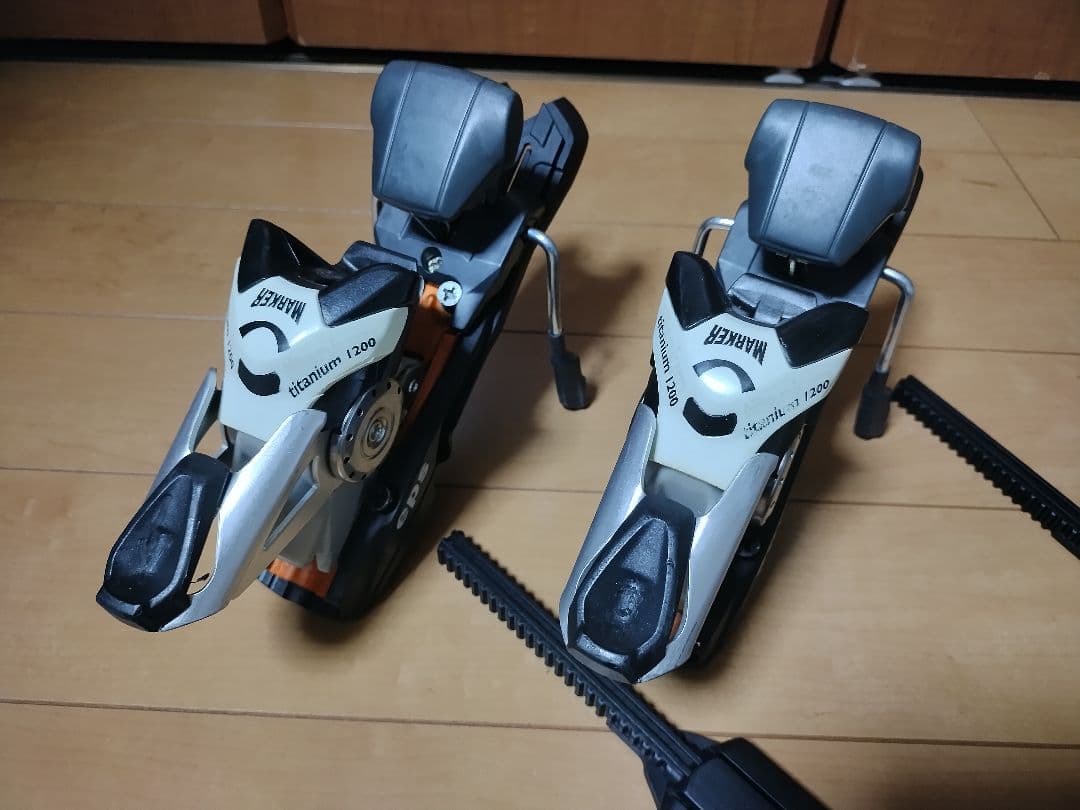 マーカー　Marker　titanium 1200 ビンディング