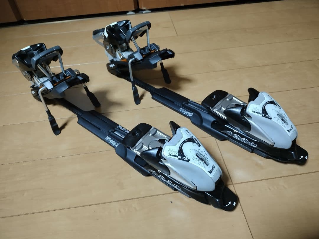 マーカー　Marker　titanium 1200 ビンディング