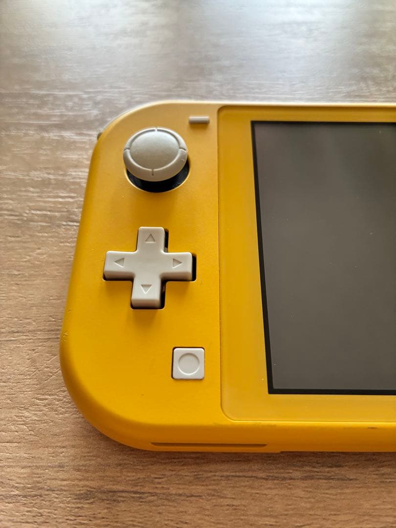 Nintendo Switch Lite イエロー 本体＋充電ケーブル