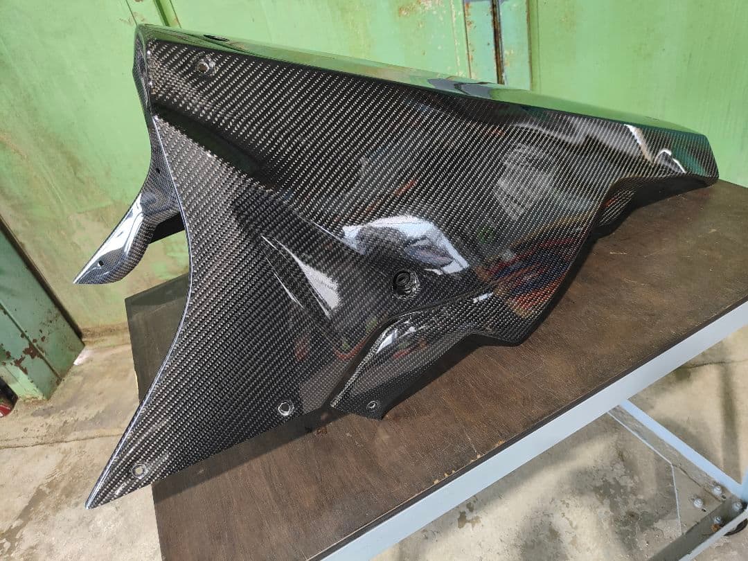 S1000RR Magical Racing社製 カーボンアンダーカウル