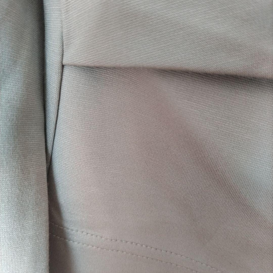 タグ付き　アルベロベロ　　花刺繍付き長袖Tシャツ グレー