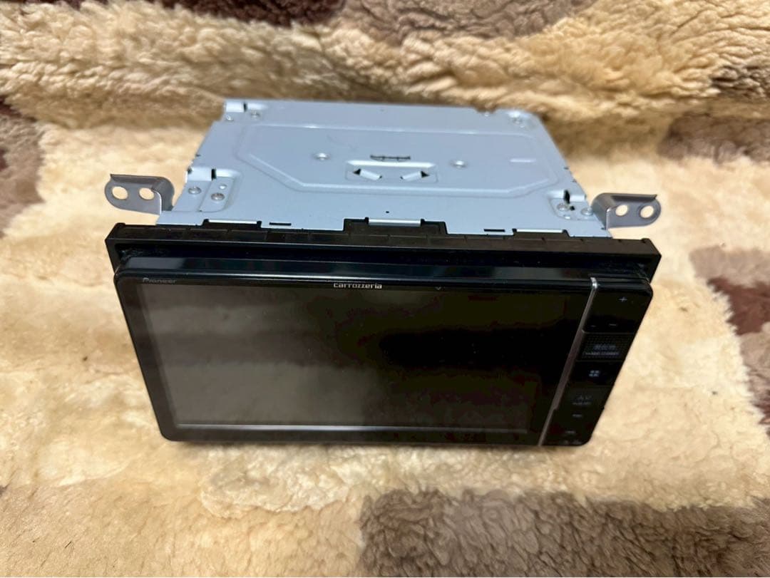 カーナビ AVIC-RW812-D PIONEER S/NO:CFTW049480JP