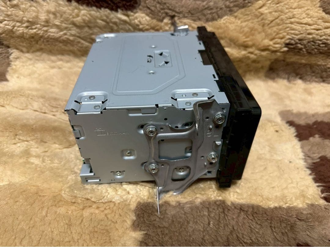 カーナビ AVIC-RW812-D PIONEER S/NO:CFTW049480JP