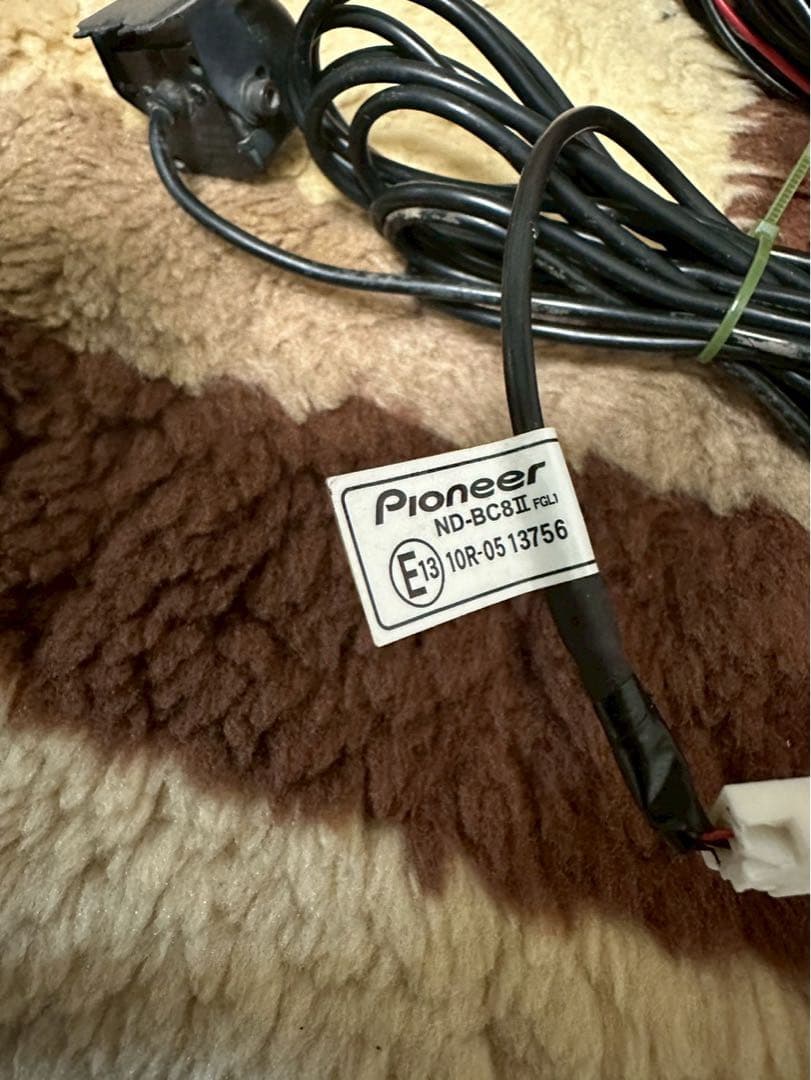 カーナビ AVIC-RW812-D PIONEER S/NO:CFTW049480JP