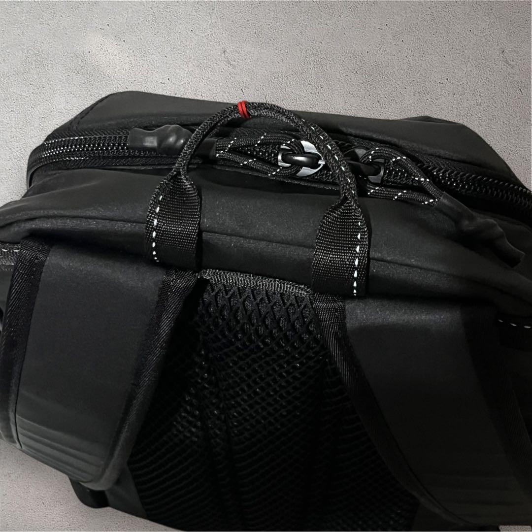 【新品タグ付】サムソナイトレッド　リュック　バックパック ブラック