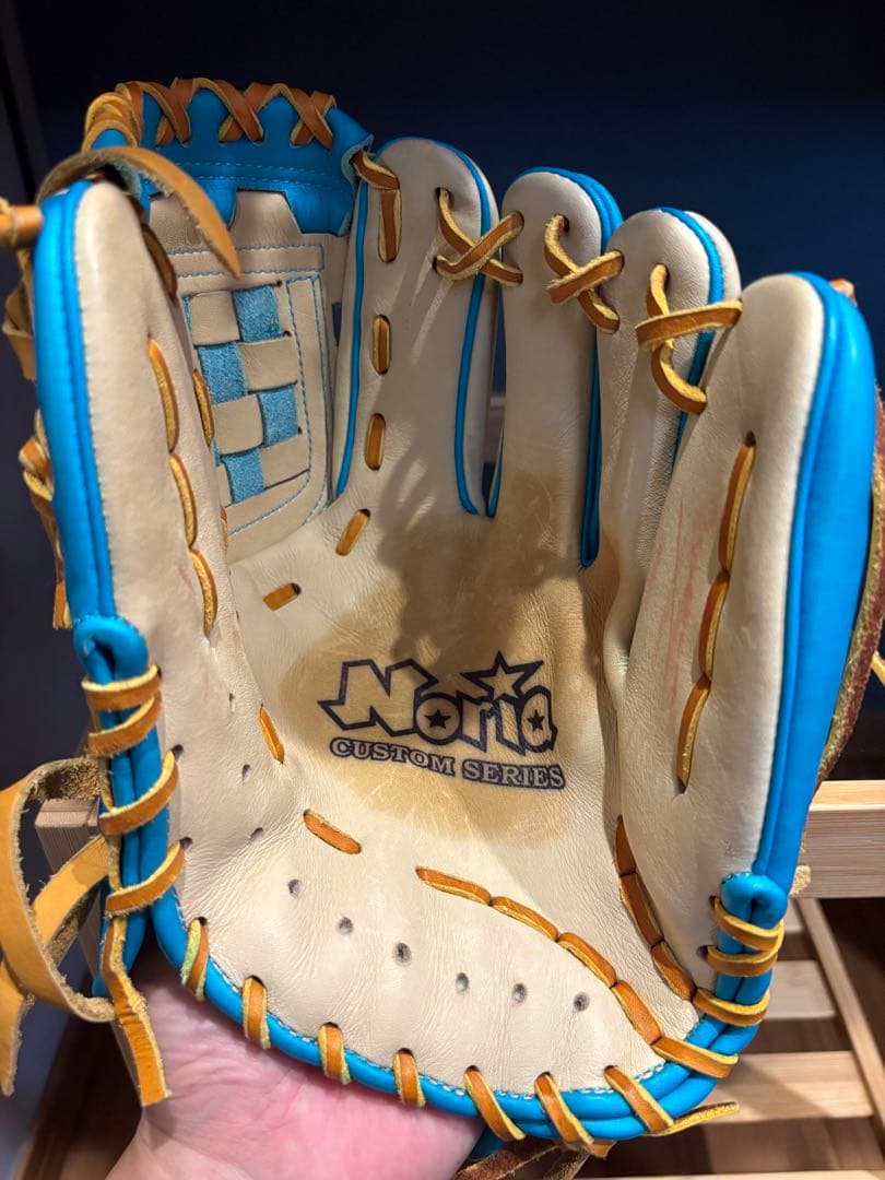 週末限定価格 NORIA 軟式グローブ 青/ベージュ