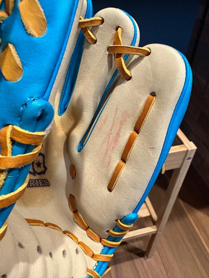 週末限定価格 NORIA 軟式グローブ 青/ベージュ