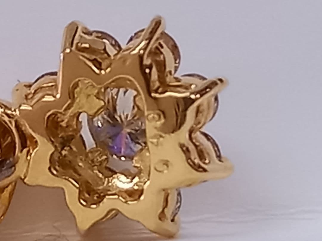 K18　ペンダント　18金　ダイヤモンド　0.48カラット