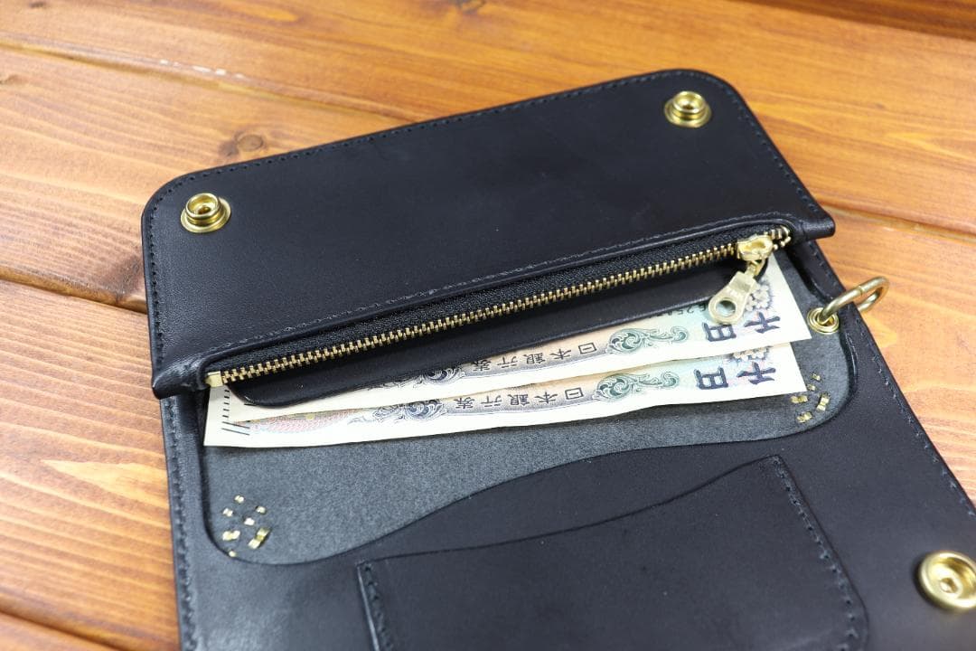 【即納商品】フラワー　スタッズロングウォレット