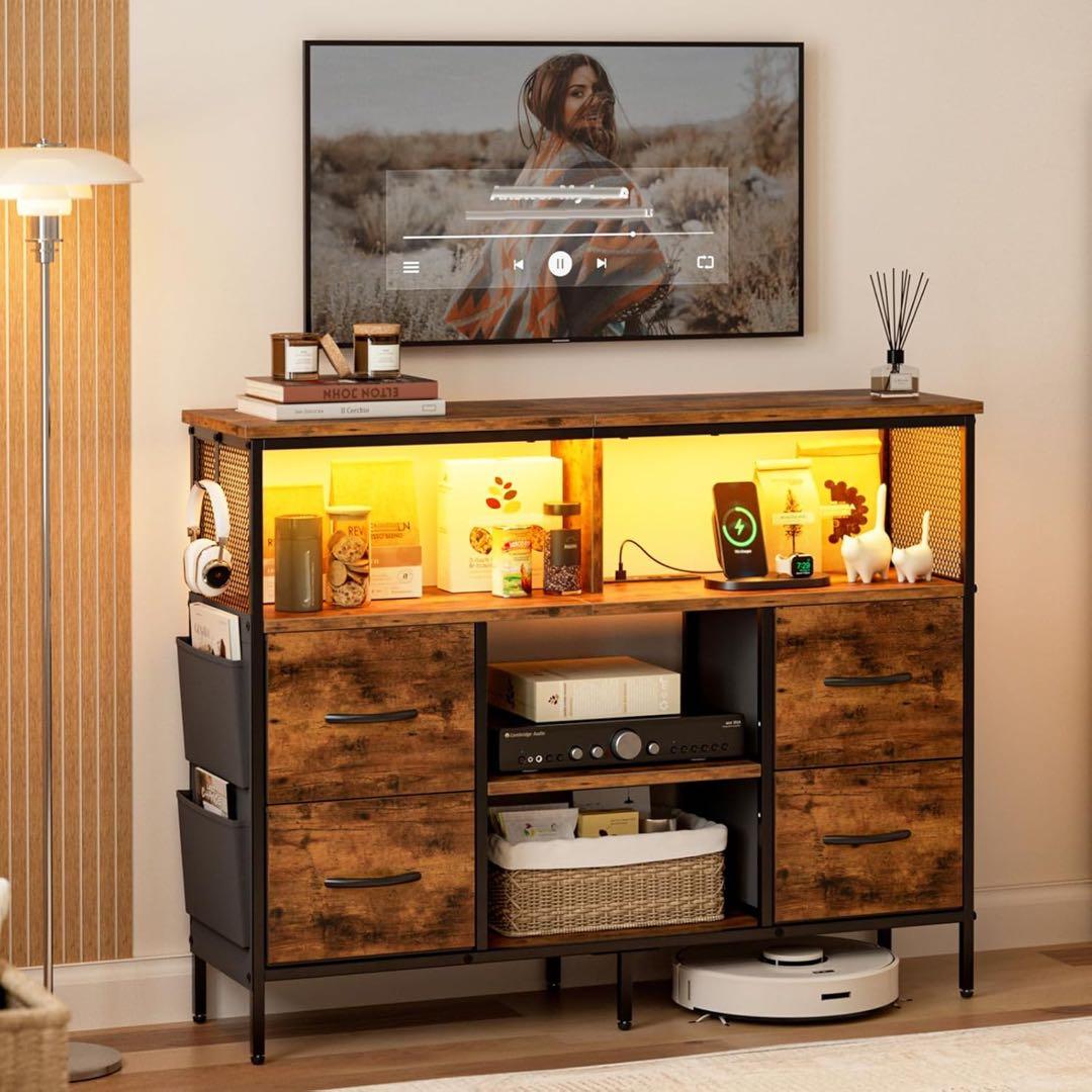 チェスト収納 タンス リビング収納　LEDライト付き テレビボード　ヴィンテージ