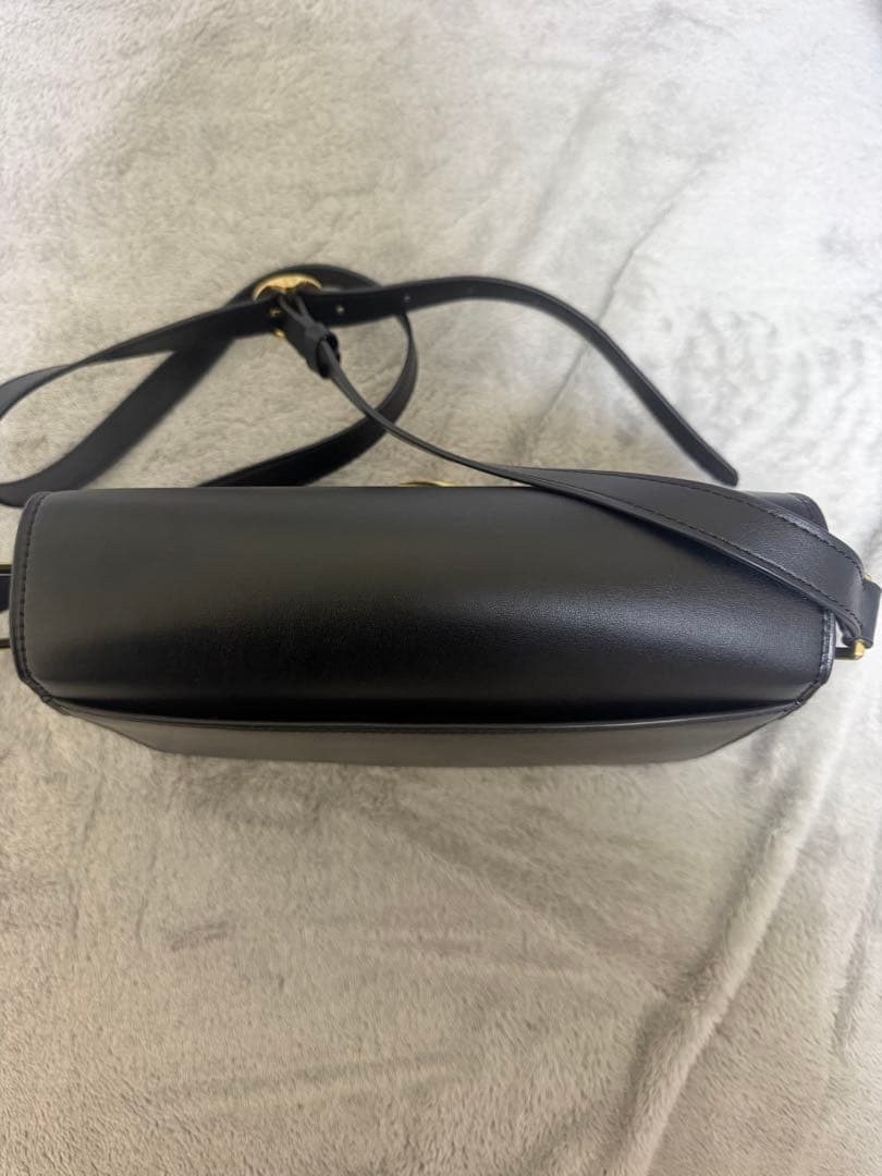 『2/6限定お値下』COACH ブラックレザー ショルダーバッグ