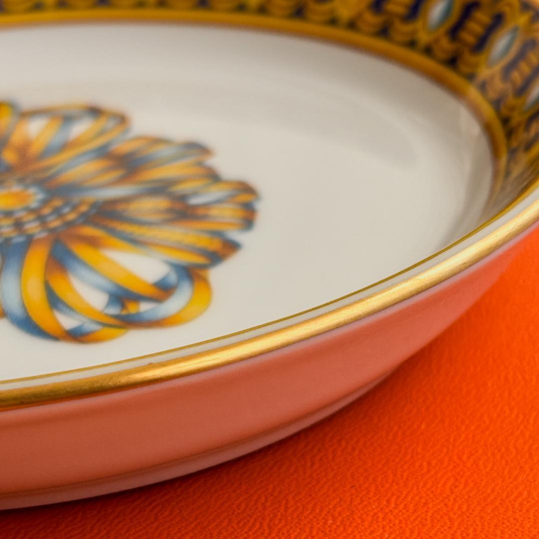 レア ほぼ未使用 美品 エルメス Cocarde de soie 1992記念品