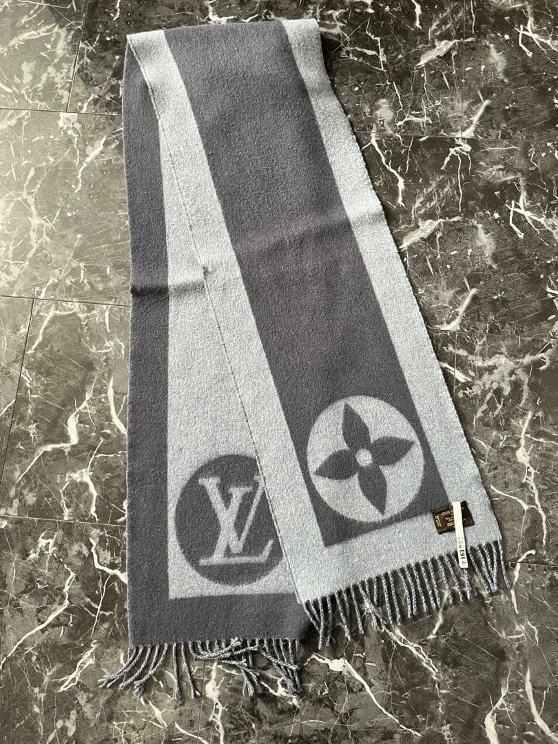 健康第一ルイ・ヴィトン　 マフラー・カーディフ　M70484　グレー系