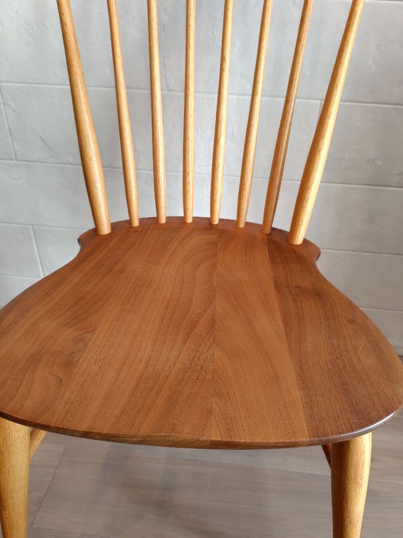 高山ウッドワークス（オイル仕上げ）W552 コームバックチェア