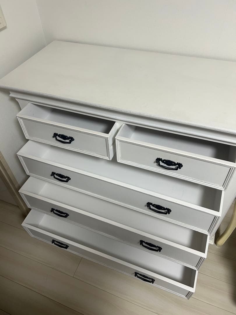 kino White Furniture 4段チェスト