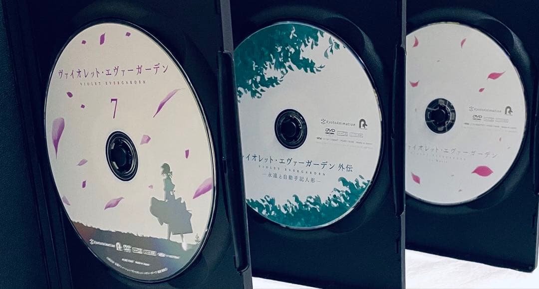 ヴァイオレット・エヴァーガーデン　(全７巻+劇場版+外伝)　【全9巻】　DVD