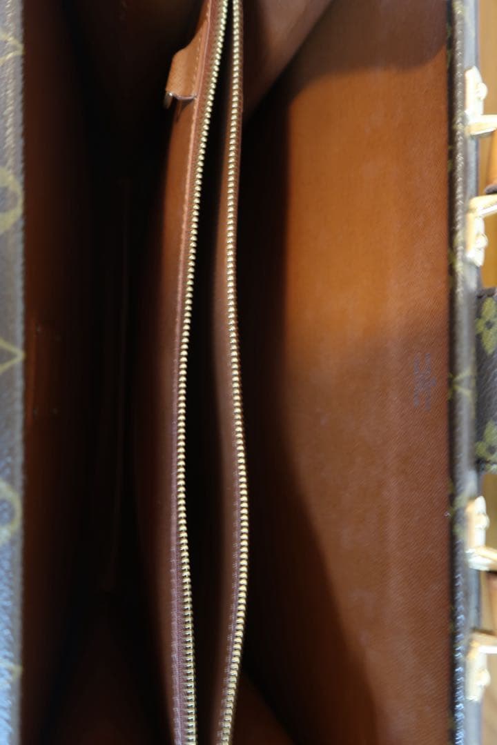 【9/30までSALE】希少！Louis Vuitton モノグラム書類ケース