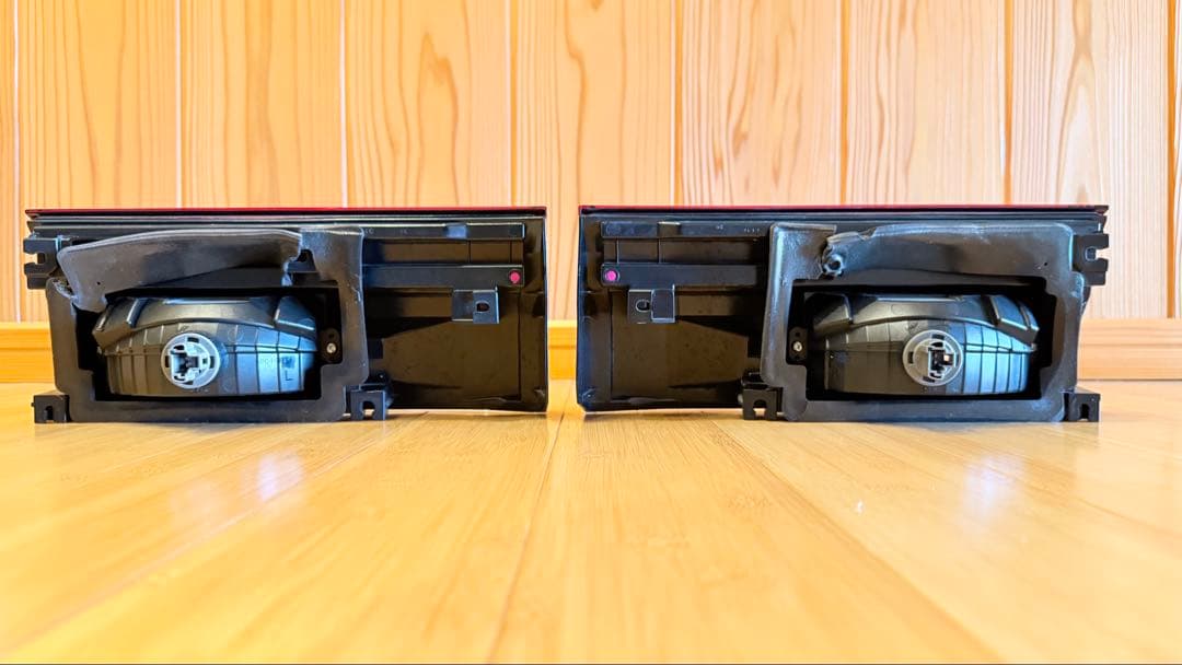 デリカD:5(CV1W) メーカー純正リアガーニッシュ