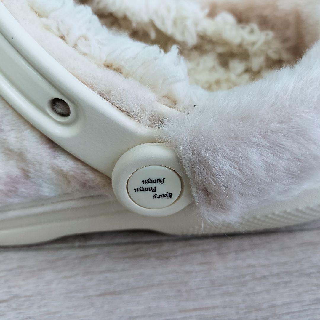 【新品未使用タグ付き】 crocs きゃりーぱみゅぱみゅ ファーサンダル 26