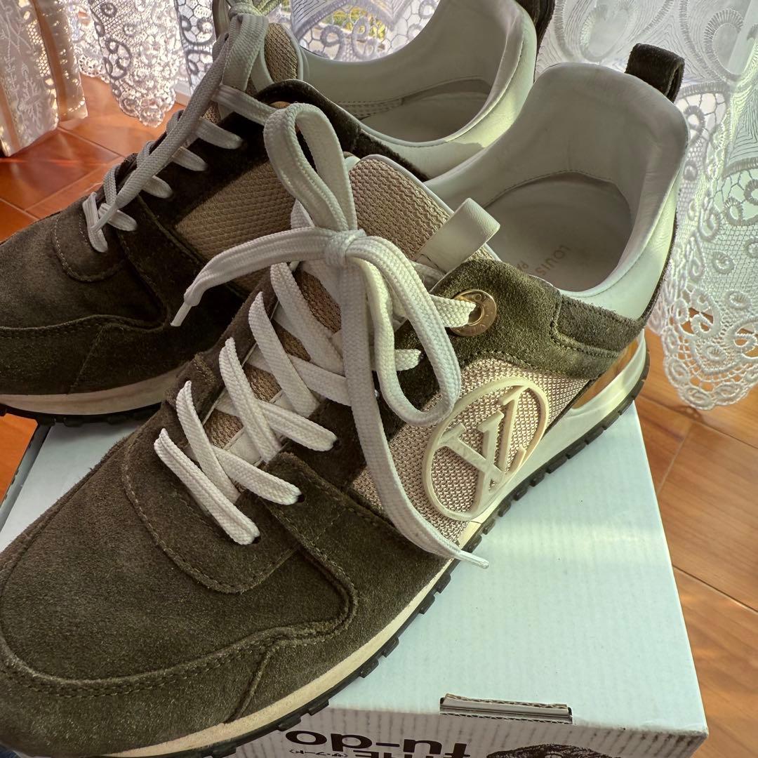 Louis Vuitton オリーブグリーン スニーカー