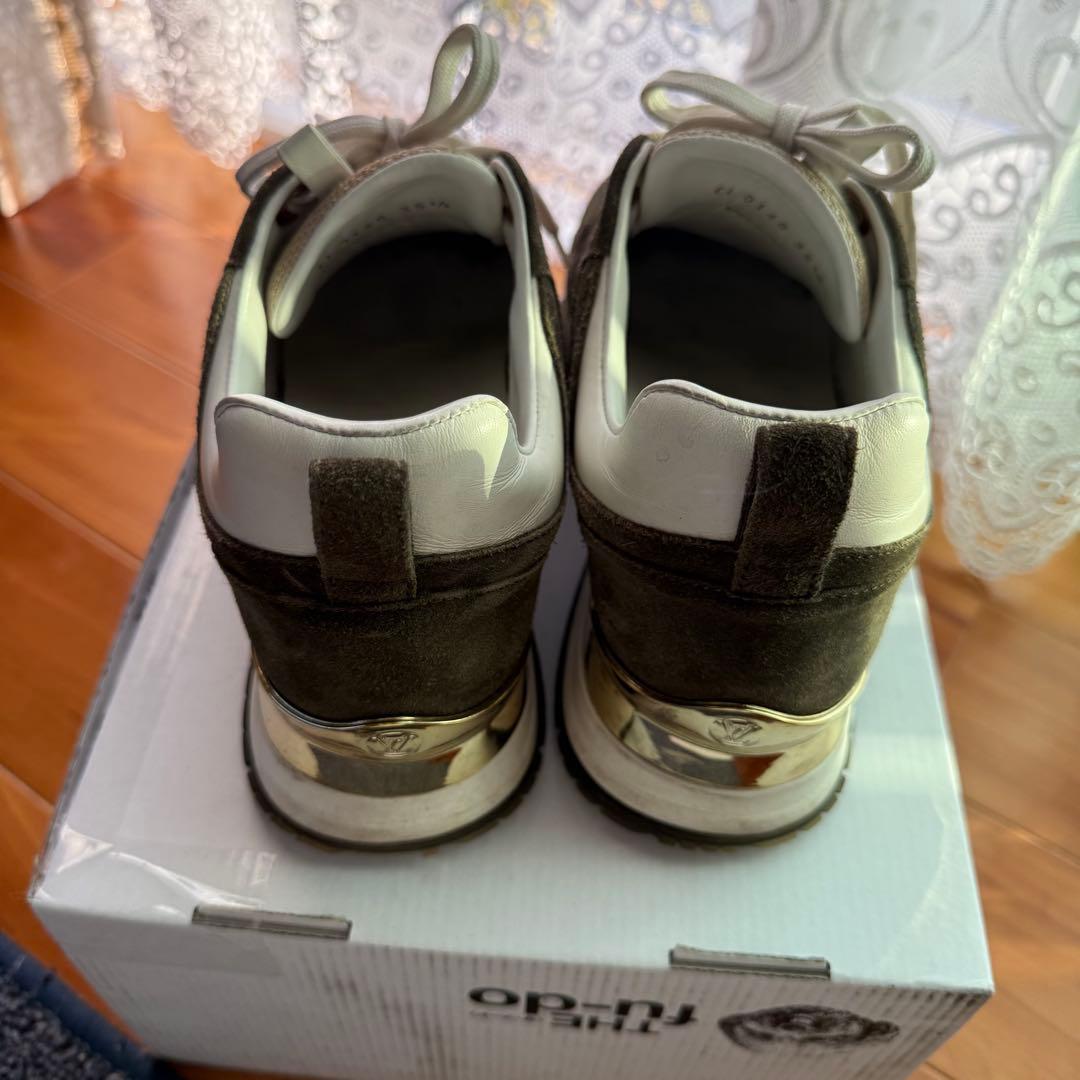 Louis Vuitton オリーブグリーン スニーカー