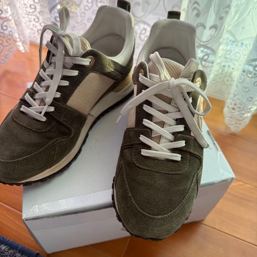 Louis Vuitton オリーブグリーン スニーカー