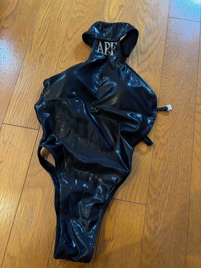 APF シーズンビキニ公式モノキニ　水着 黒