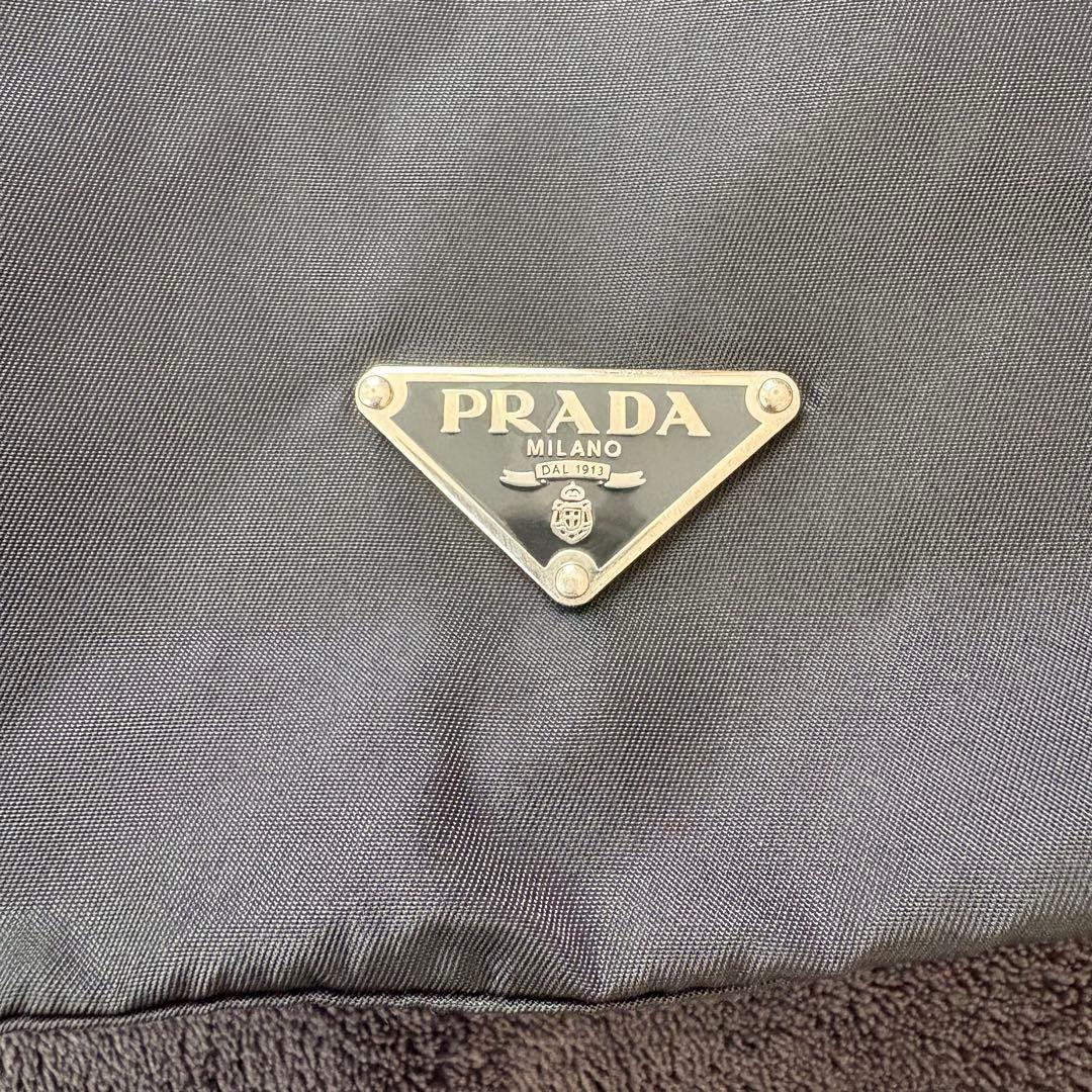 PRADA アート風トートバッグ 黒